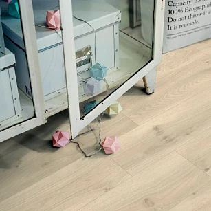 Плитка ПВХ Pergo Classic Plank Click V3107-40017 Дуб Современный Серый 1251*187*4,5 (2,105) текстура