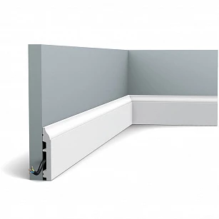 Плинтус из дюрополимера Orac Decor SX172 2000х85х14 в интерьере