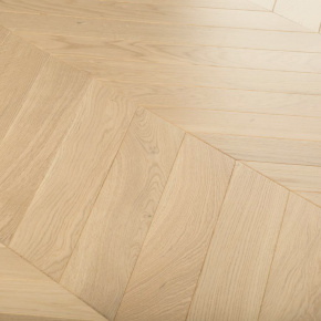 Паркет Елка Французская Lab Arte Chevron Дуб Натур 2006 лак 600/450х150х14/3/45° в интерьере